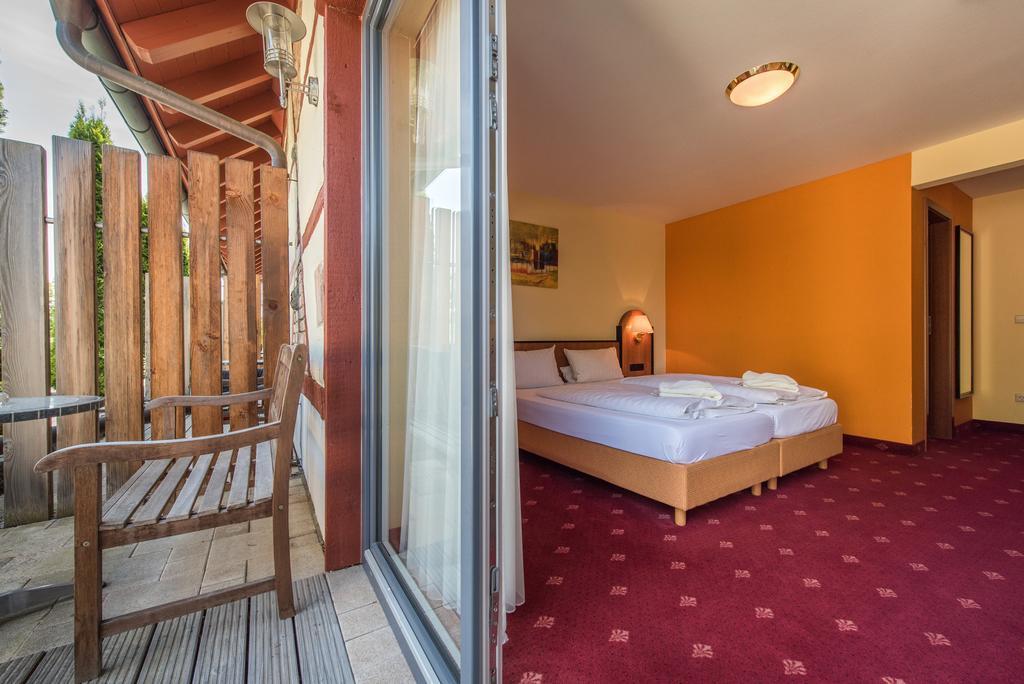 Landhotel Und Gasthof Hirsch Huettenreute Hosskirch Ngoại thất bức ảnh