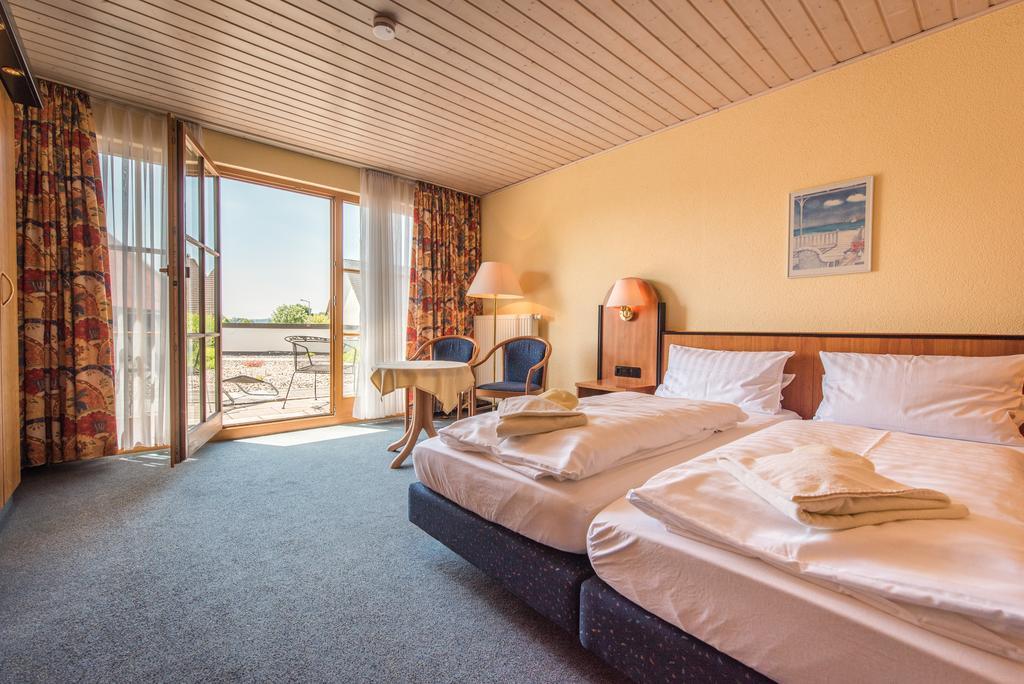 Landhotel Und Gasthof Hirsch Huettenreute Hosskirch Ngoại thất bức ảnh