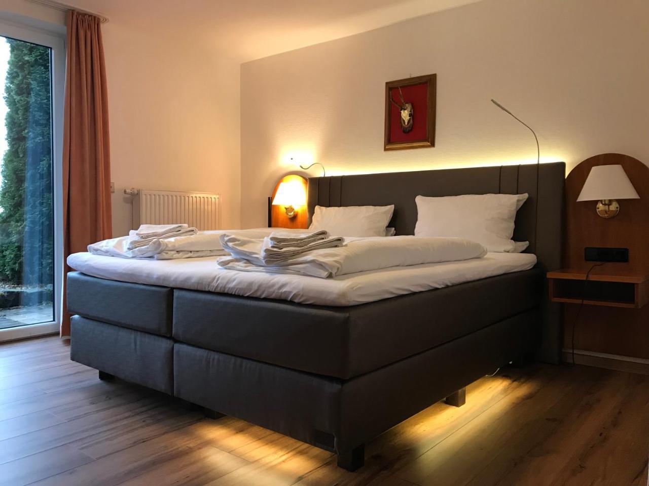Landhotel Und Gasthof Hirsch Huettenreute Hosskirch Ngoại thất bức ảnh